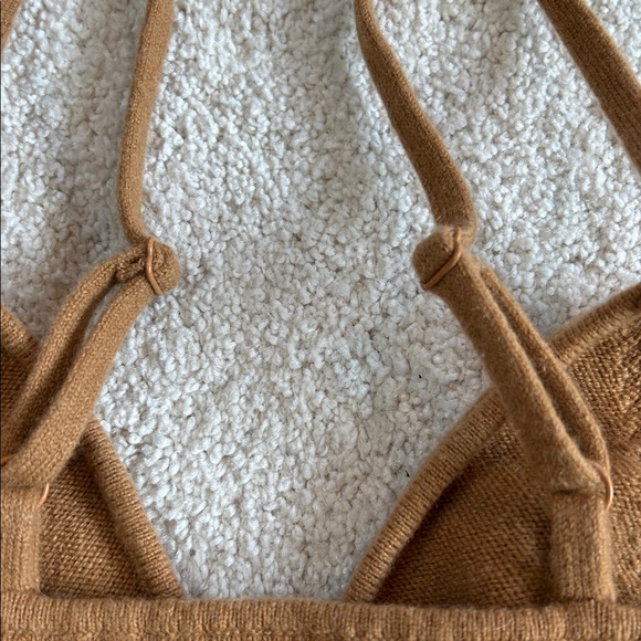 ALO Yoga Jet Set Cashmere Bra-NWT!! - Picture 5 of 10